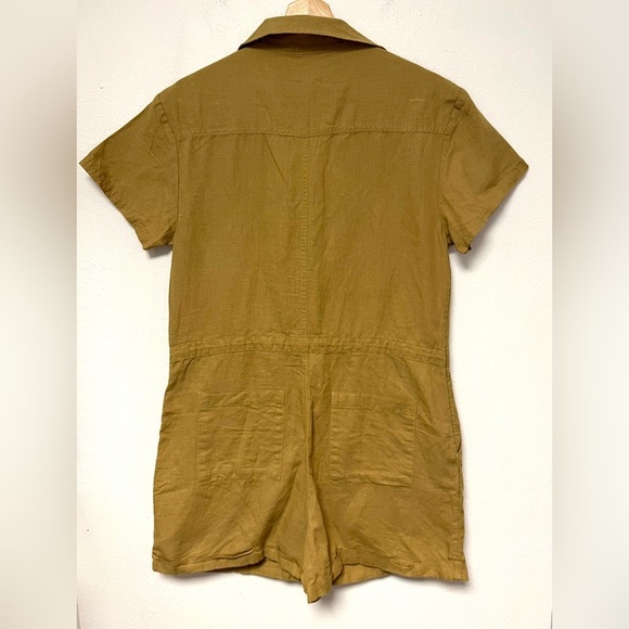 Pact Organic The Harbour Romper in Fennel Hemp/ Cotton Lightweight
Size Medium - Picture 3 of 7